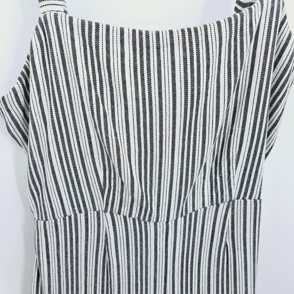 Amuse Society Jumpsuit S Lookout White Grey Stripe Open Tie Back Strappy Cropped - Picture 6 of 15
